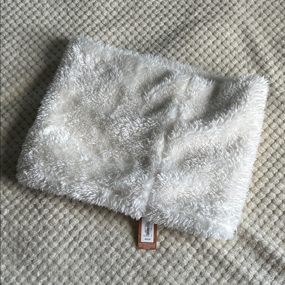 Sonoma Chic Ivory White Faux Fur Cowl Scarf One Size Brand New Still with tags.
